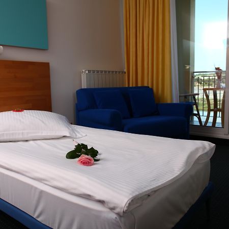 Hotel Oleander - Oleander Resort Strunjan Bagian luar foto