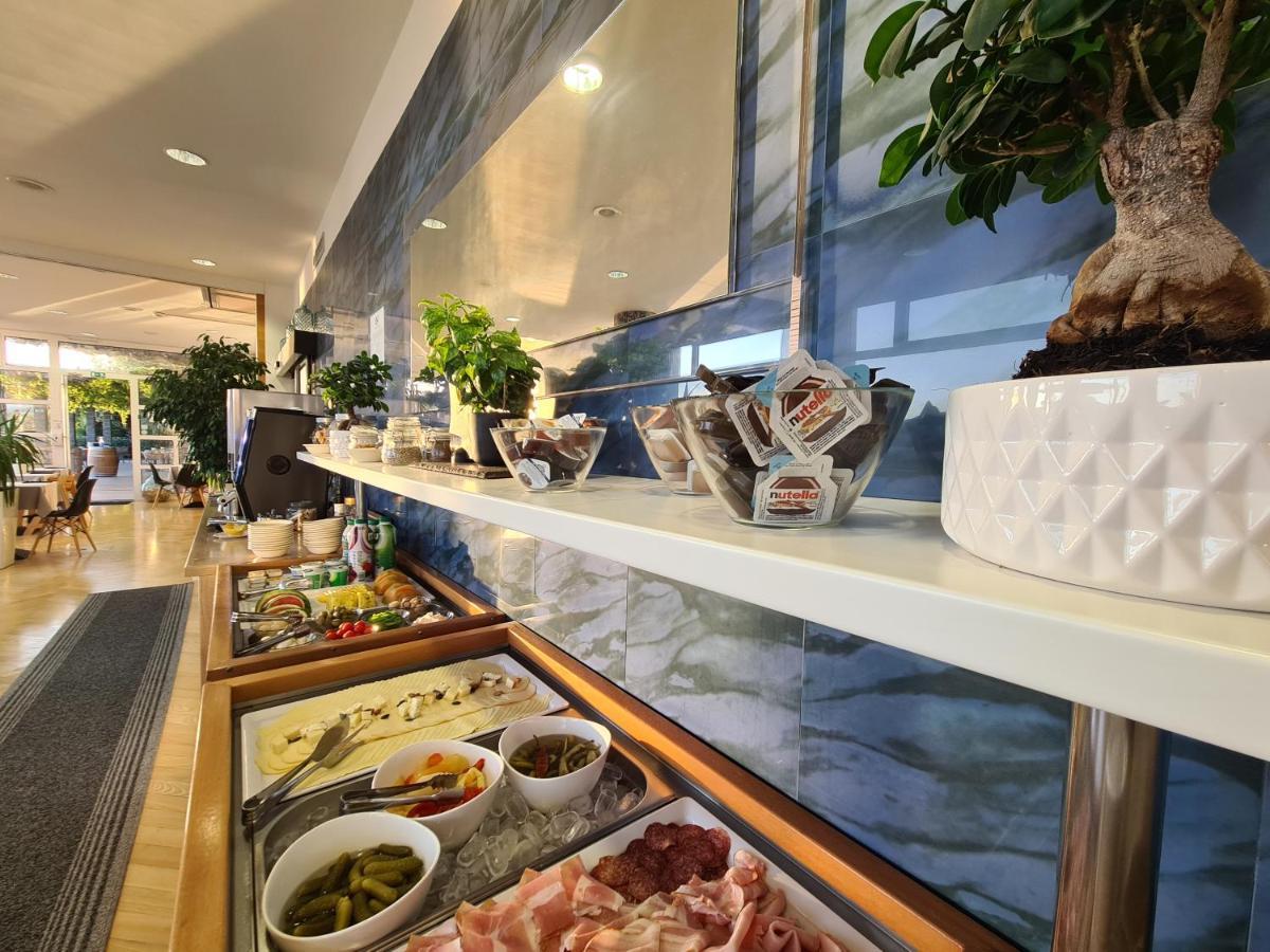 Hotel Oleander - Oleander Resort Strunjan Bagian luar foto