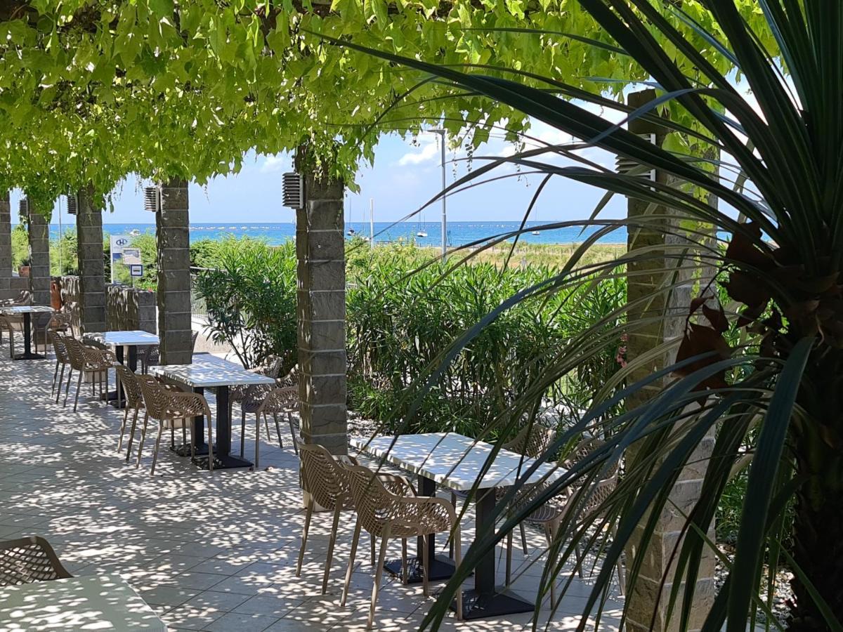 Hotel Oleander - Oleander Resort Strunjan Bagian luar foto