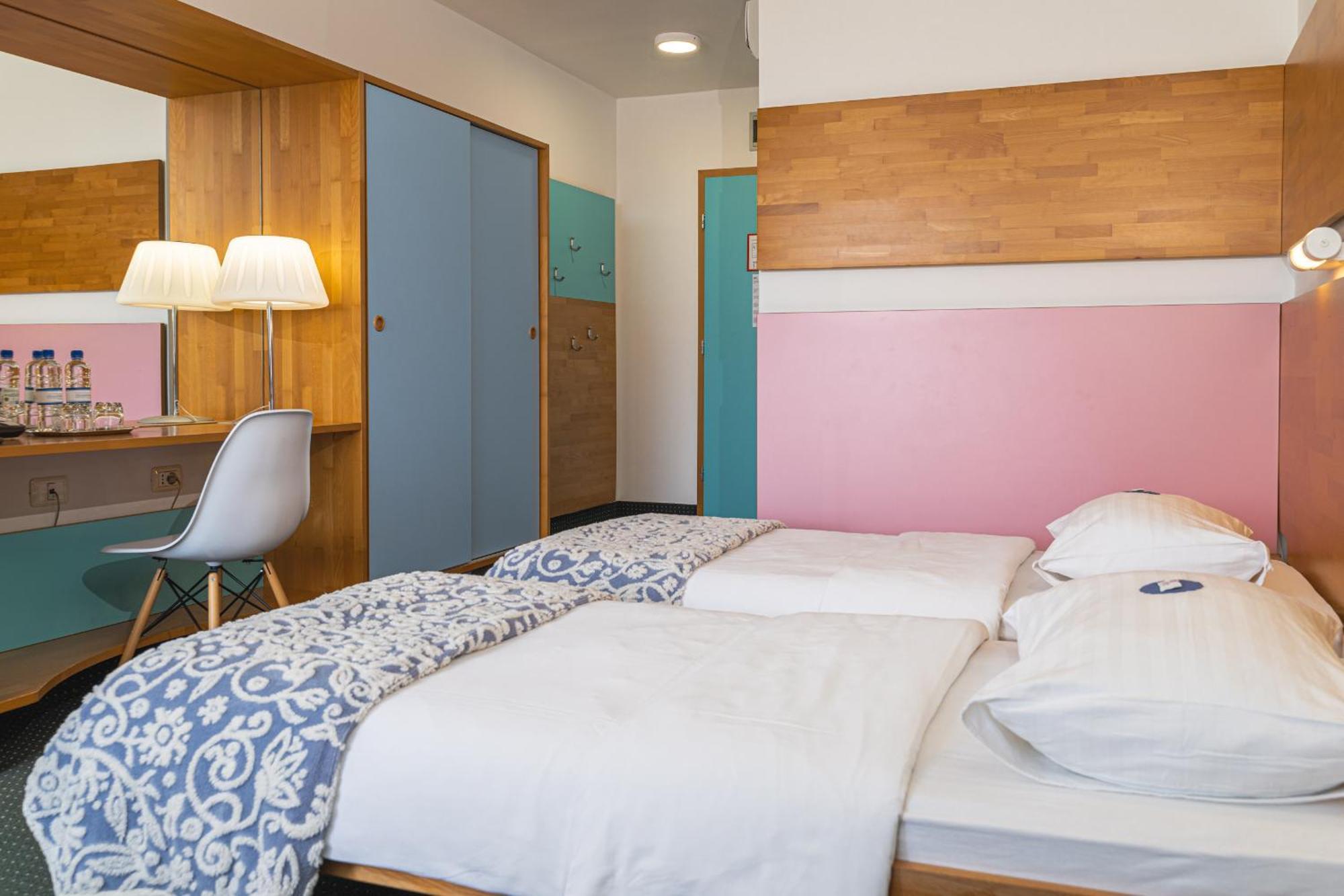 Hotel Oleander - Oleander Resort Strunjan Bagian luar foto