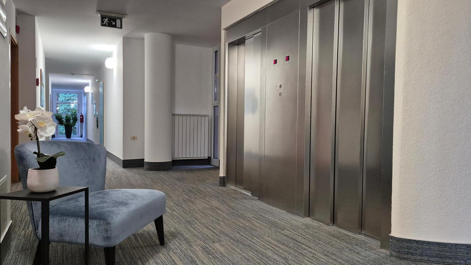 Hotel Oleander - Oleander Resort Strunjan Bagian luar foto